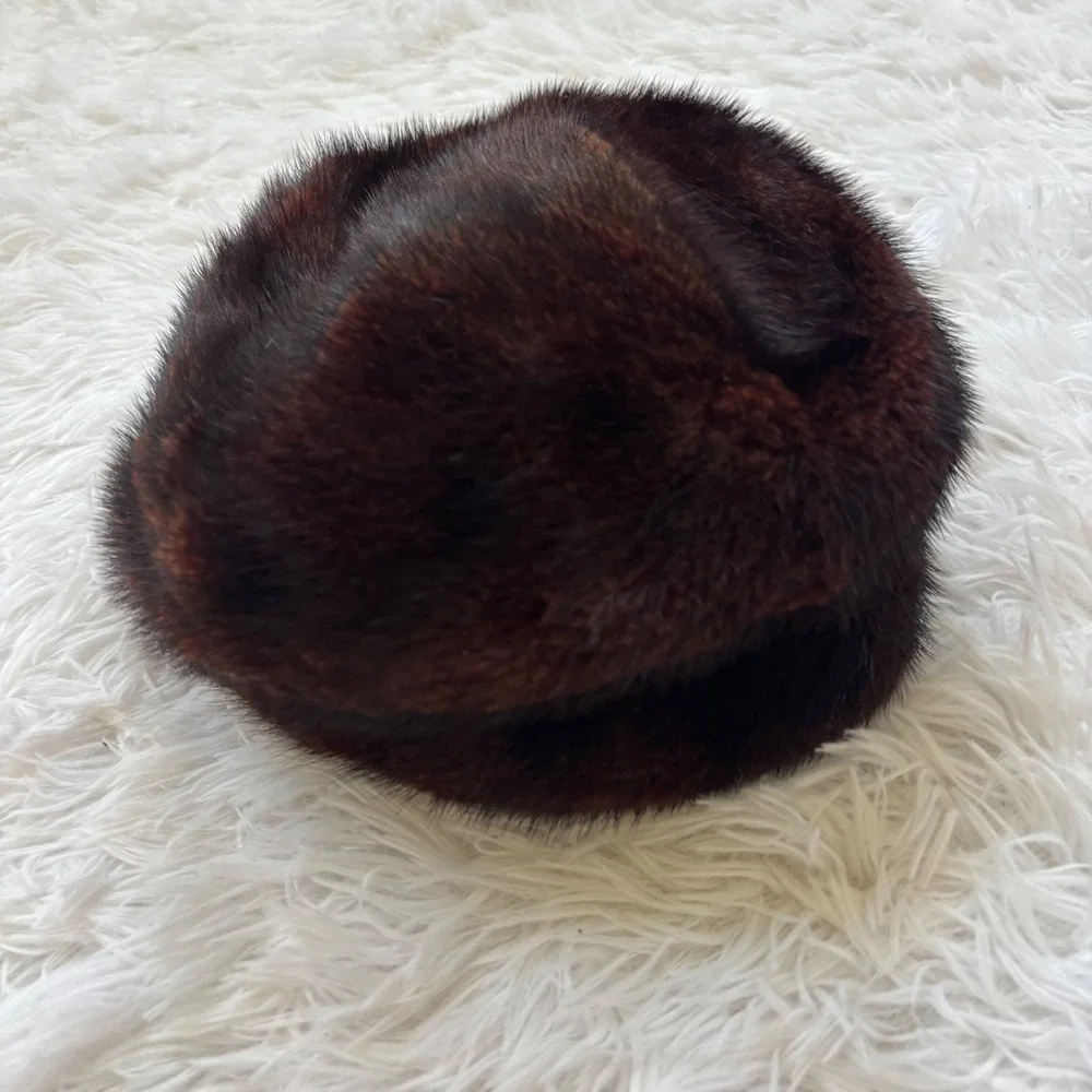 Vintage Fabiani New York Rome Dark Brown Fur Beret Toque Winter Hat Cap